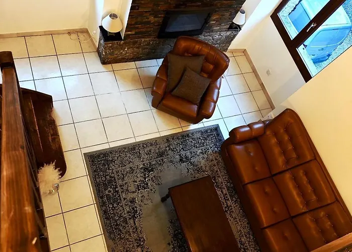 - Entre Campagne Et Corte (Corsica)