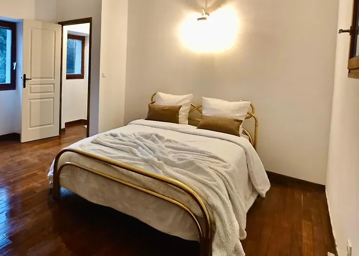 - Entre Campagne Et Appartement Corte (Corsica)